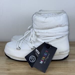 NEW Women’s Moon Boot Low WP 2 White Size 7.5 Waterproof The Original Moon Boot